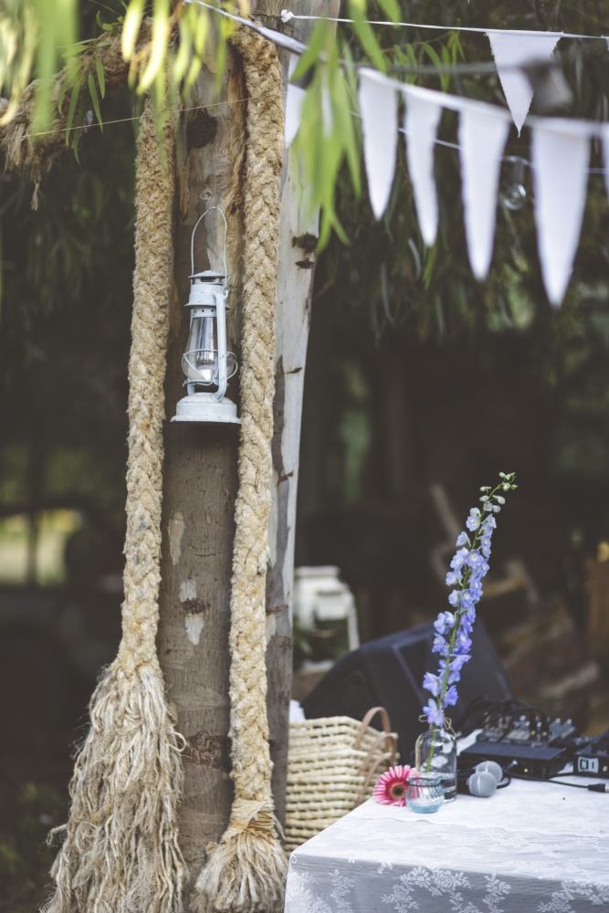 ABANDONED PLACE WEDDING 