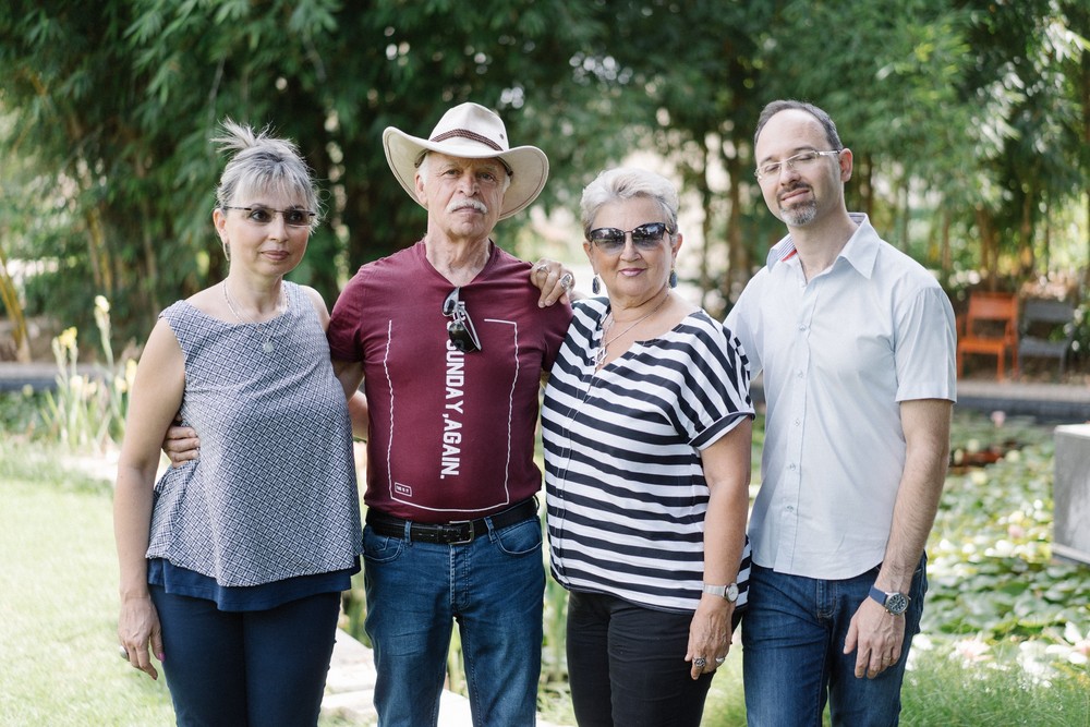Krenciss Family