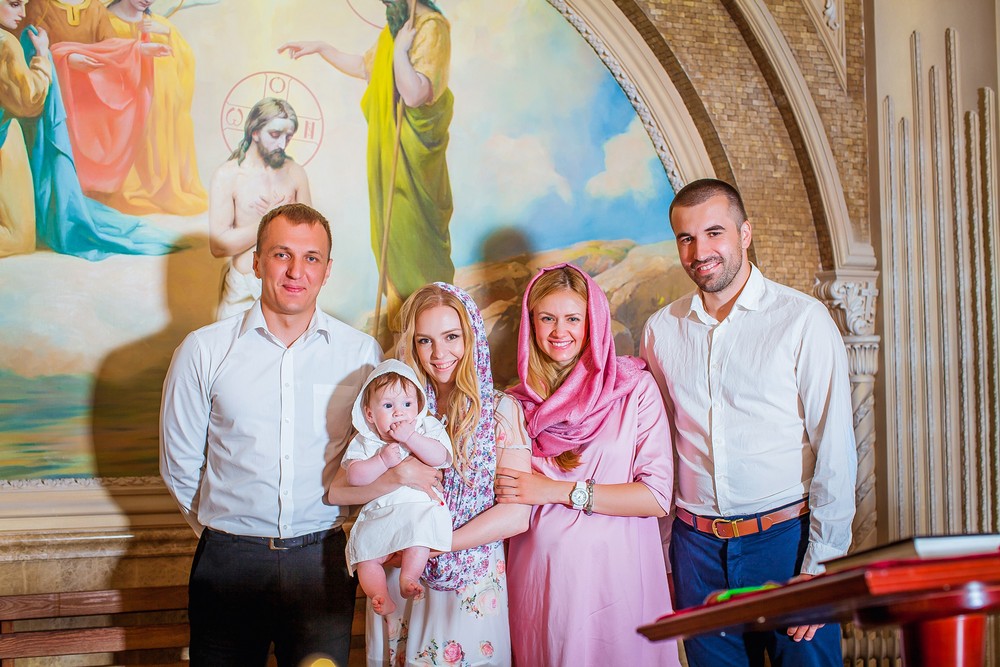КРЕСТИНЫ