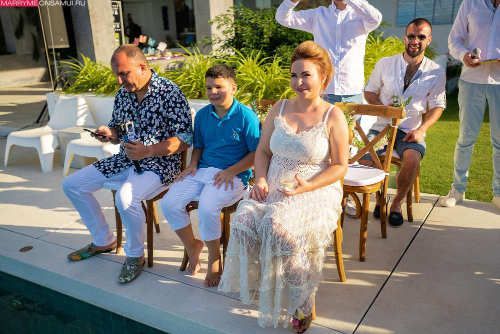 Villa Blue Wed