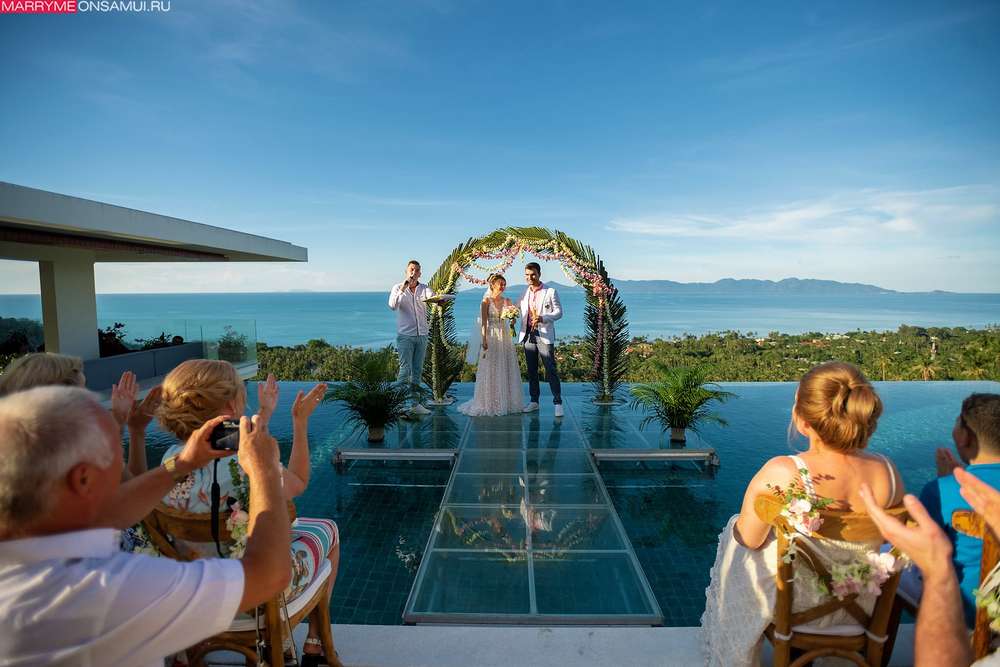 Villa Blue Wed