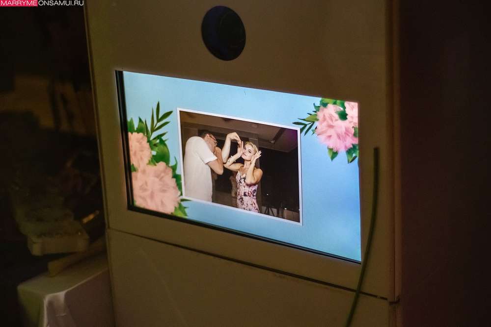 Villa Blue Wed