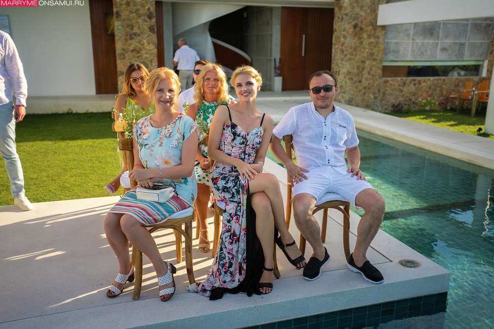 Villa Blue Wed