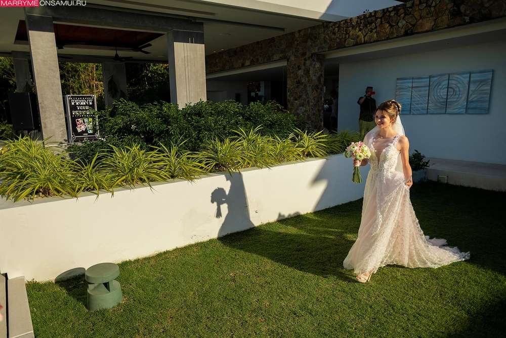 Villa Blue Wed