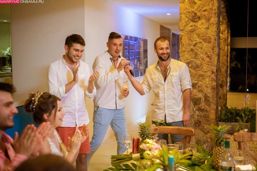 Villa Blue Wed