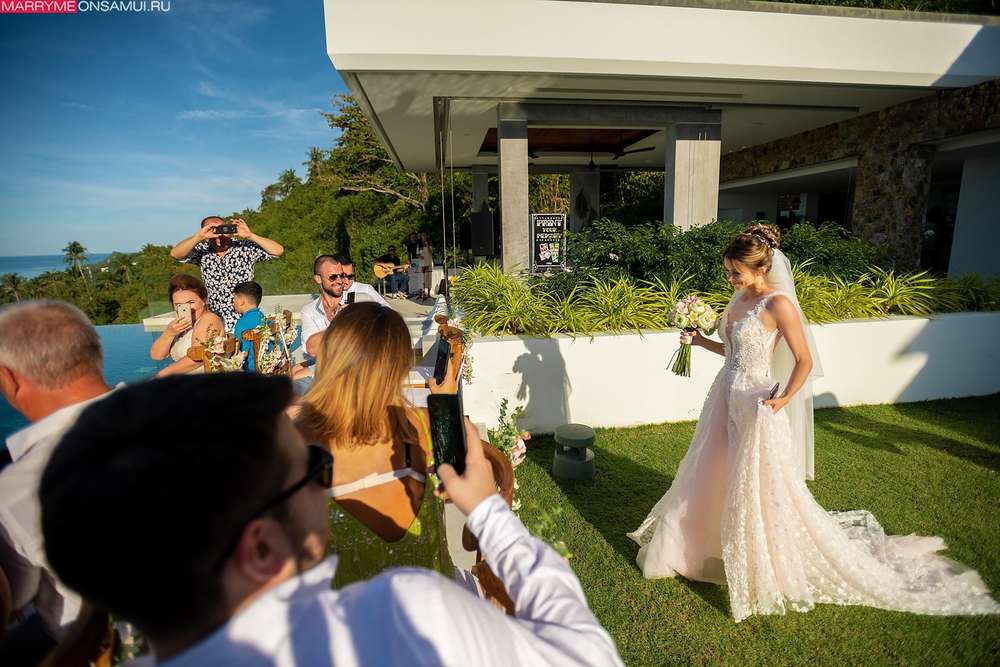 Villa Blue Wed
