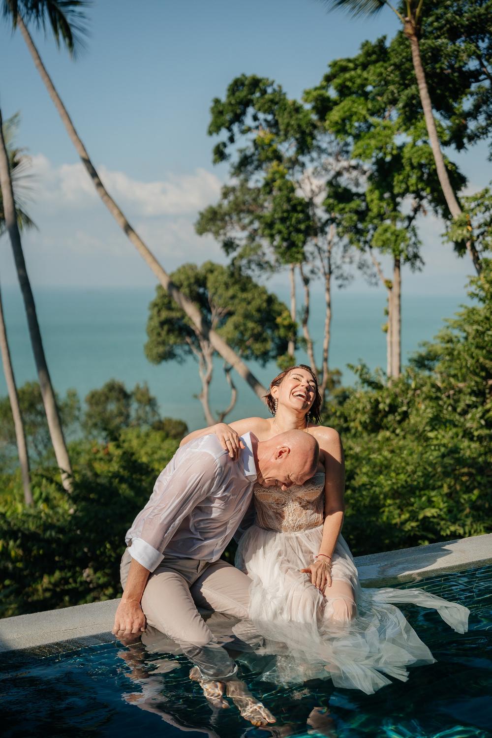 white lotus wedding 