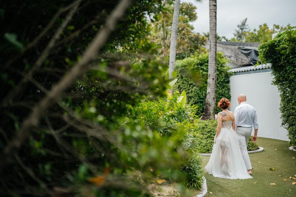 white lotus wedding 