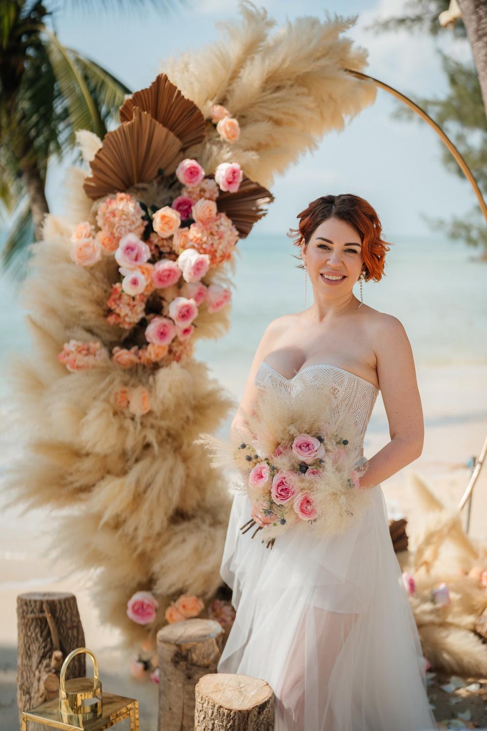white lotus wedding 