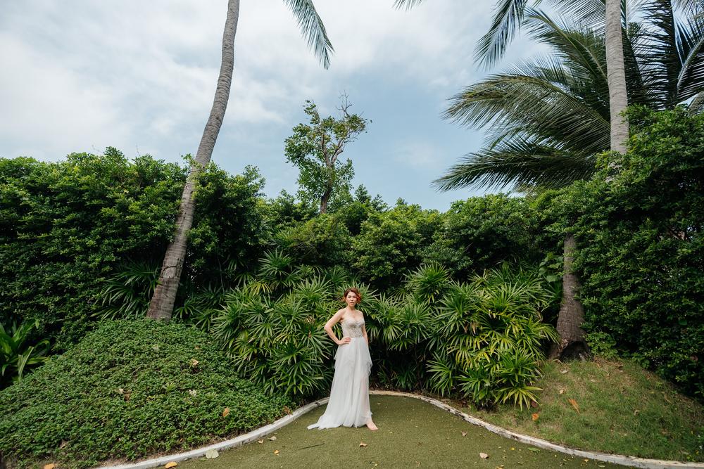 white lotus wedding 
