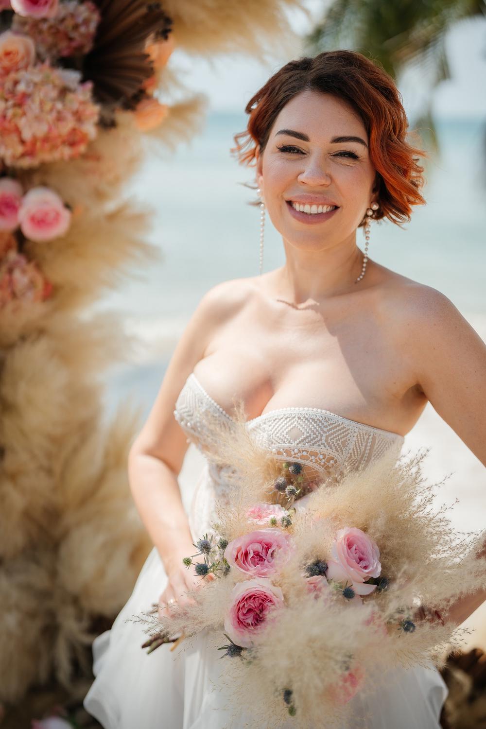 white lotus wedding 