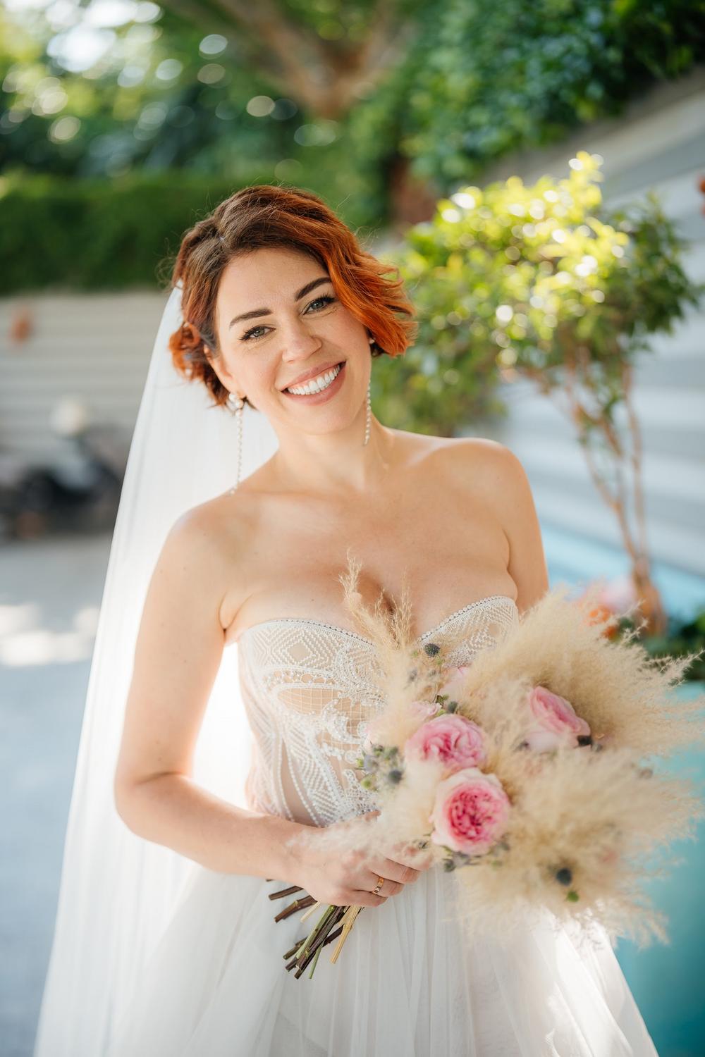 white lotus wedding 