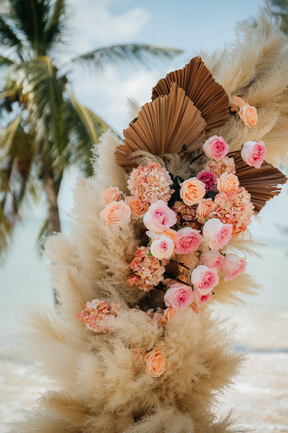 white lotus wedding 