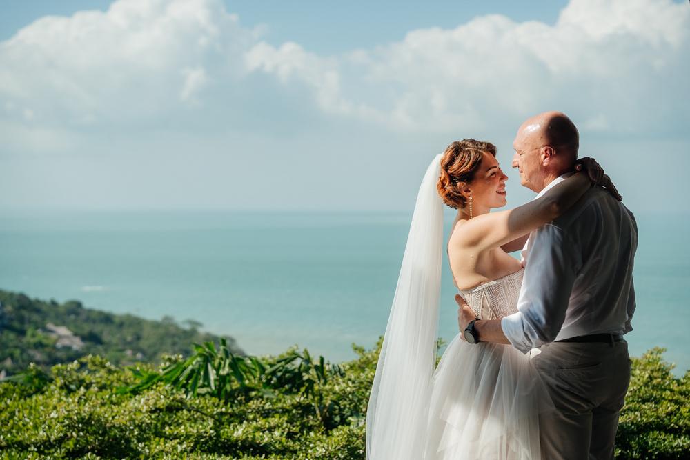 white lotus wedding 