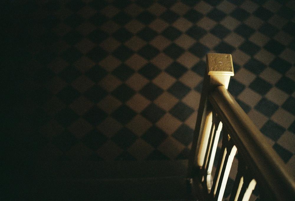 Playlist Hold on to each other