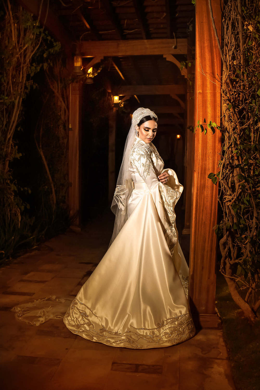 Christian Bride Poses Compare Discounts | www.clinicalkeygynaecology.com
