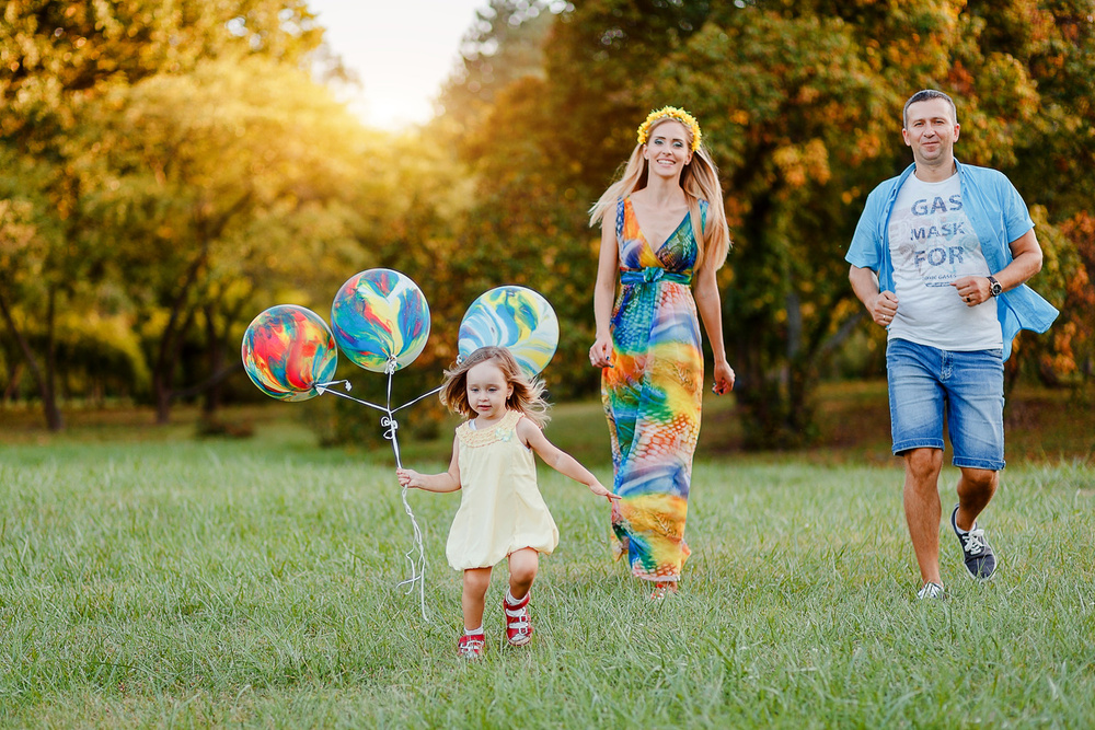 HAPPY FAMILY