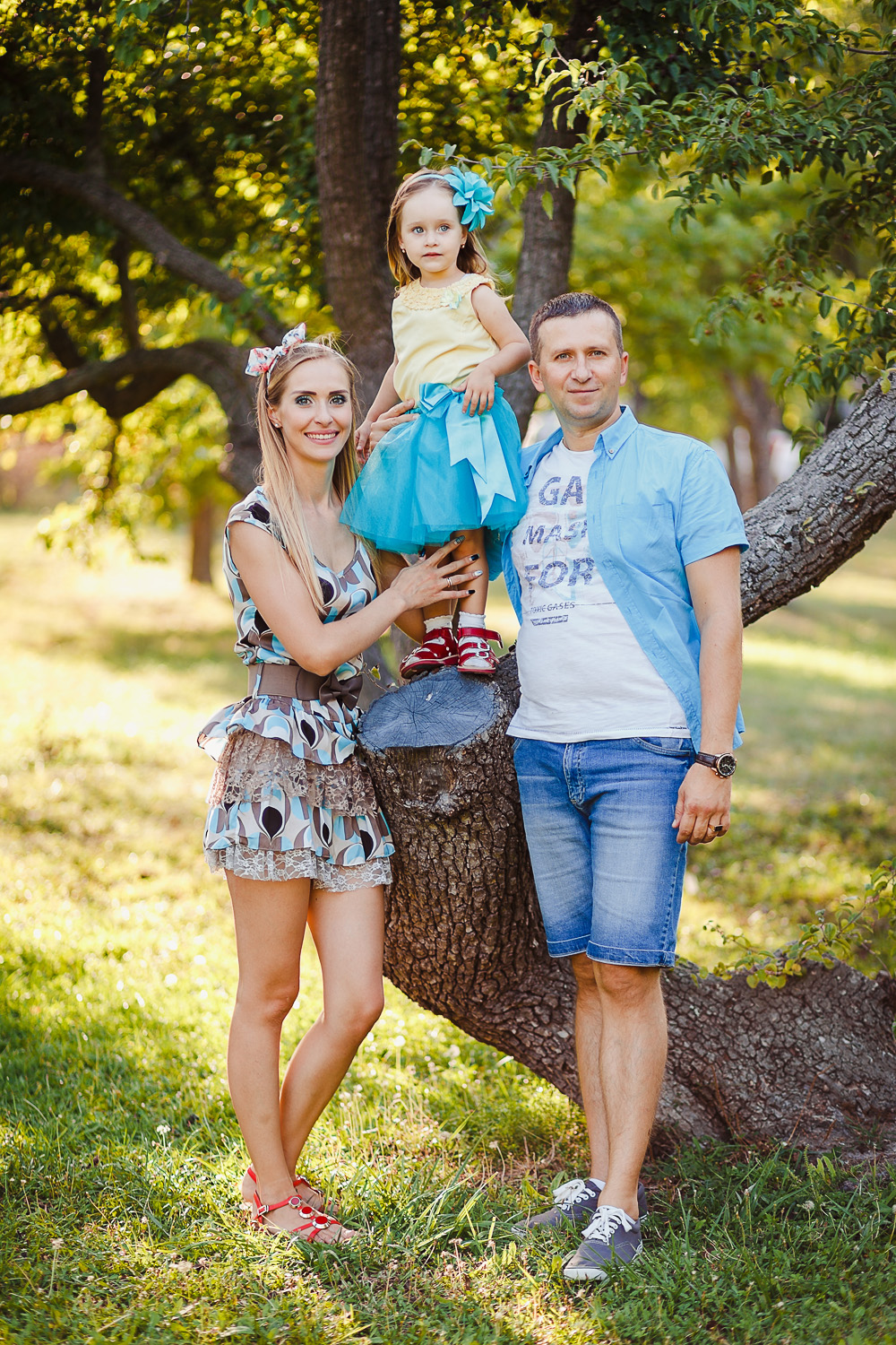 HAPPY FAMILY