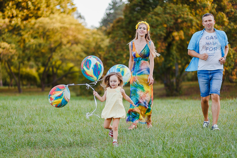HAPPY FAMILY