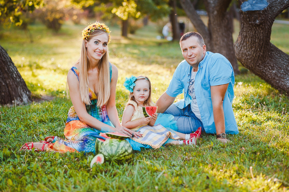 HAPPY FAMILY
