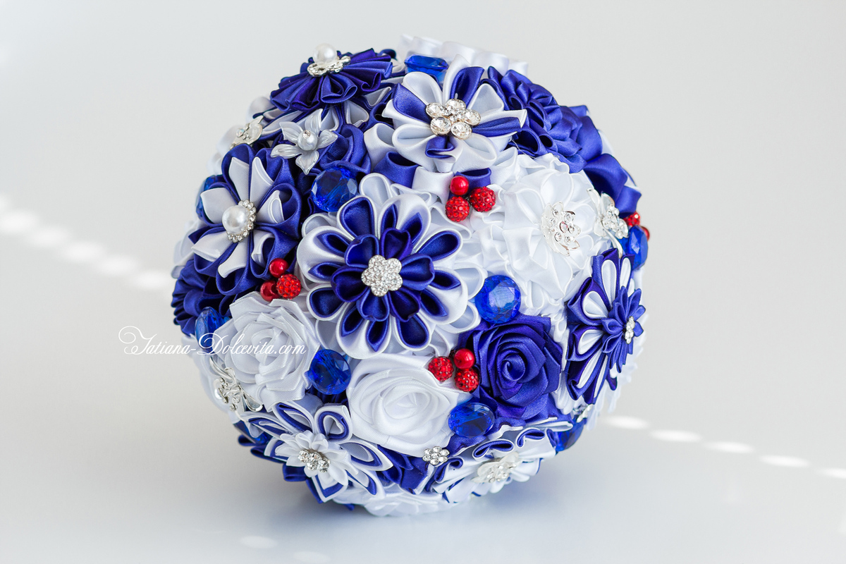 BOUQUET FOR ANNA