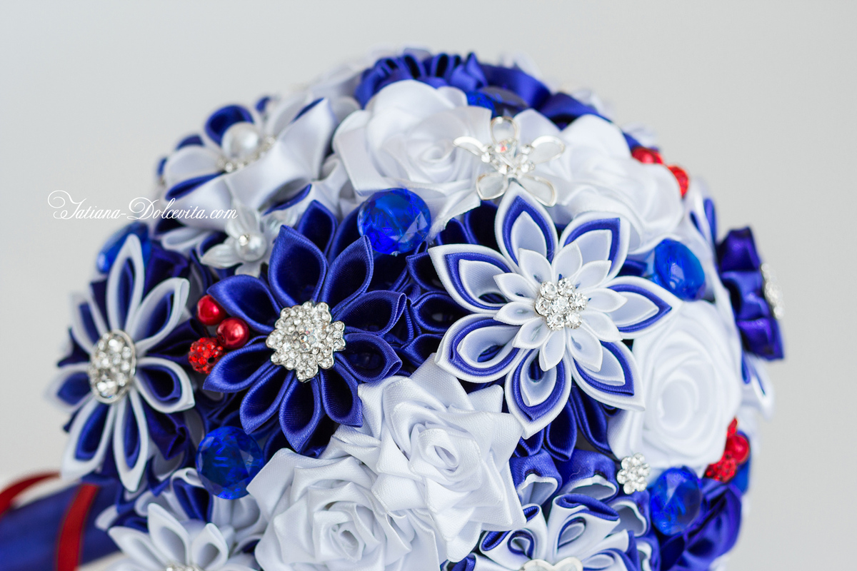 BOUQUET FOR ANNA