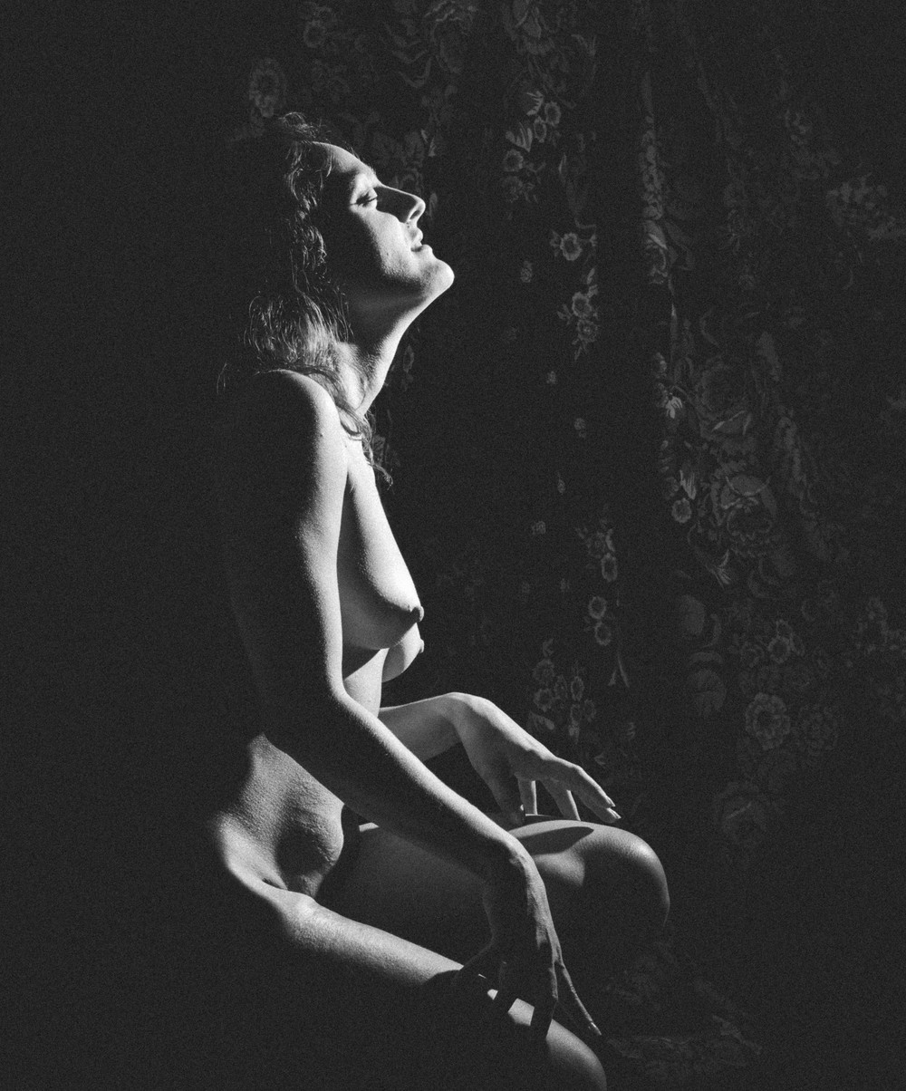 BLACK LADY - PHOTOSHOOTING