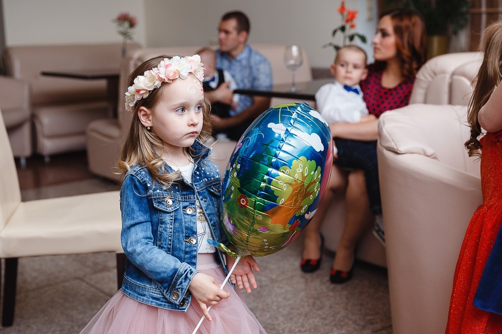  CRISTENING  - SWEET  EMILI )
