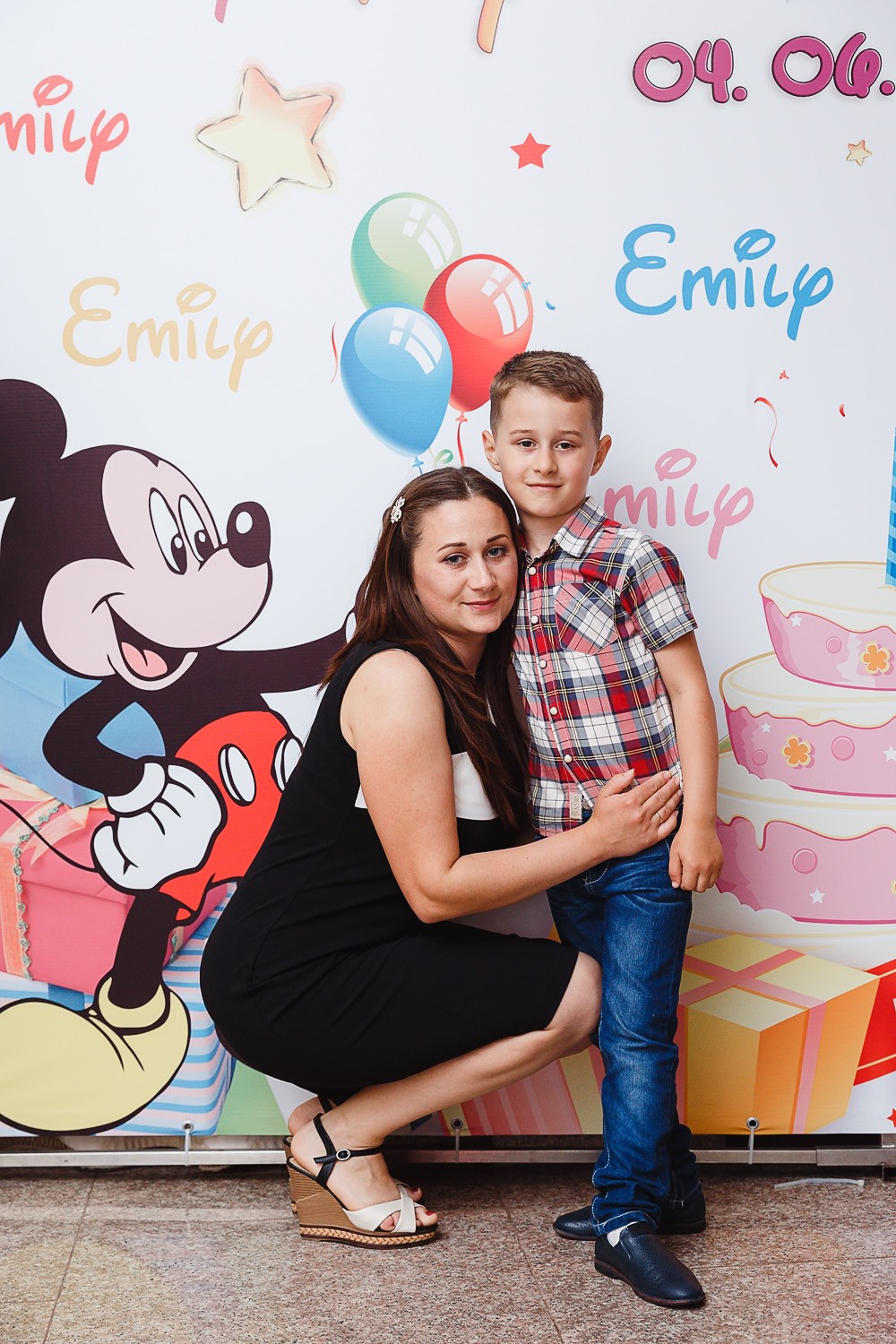  CRISTENING  - SWEET  EMILI )