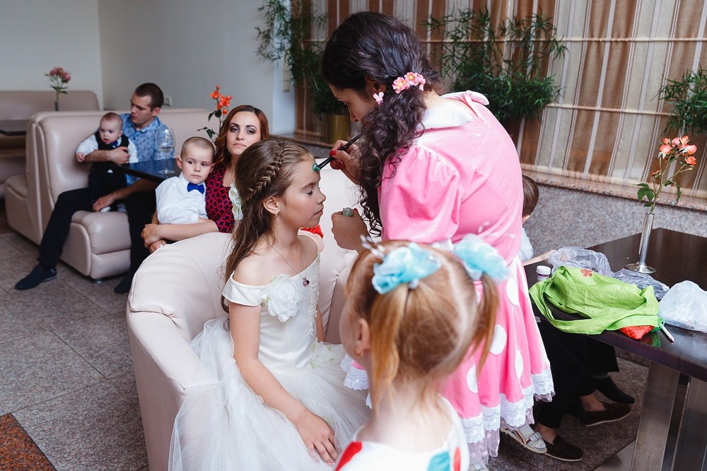  CRISTENING  - SWEET  EMILI )