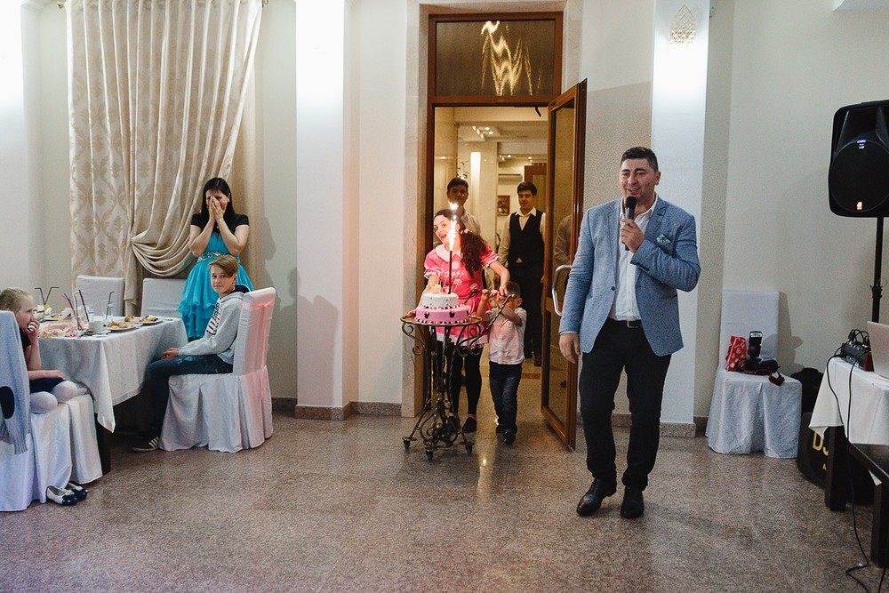  CRISTENING  - SWEET  EMILI )