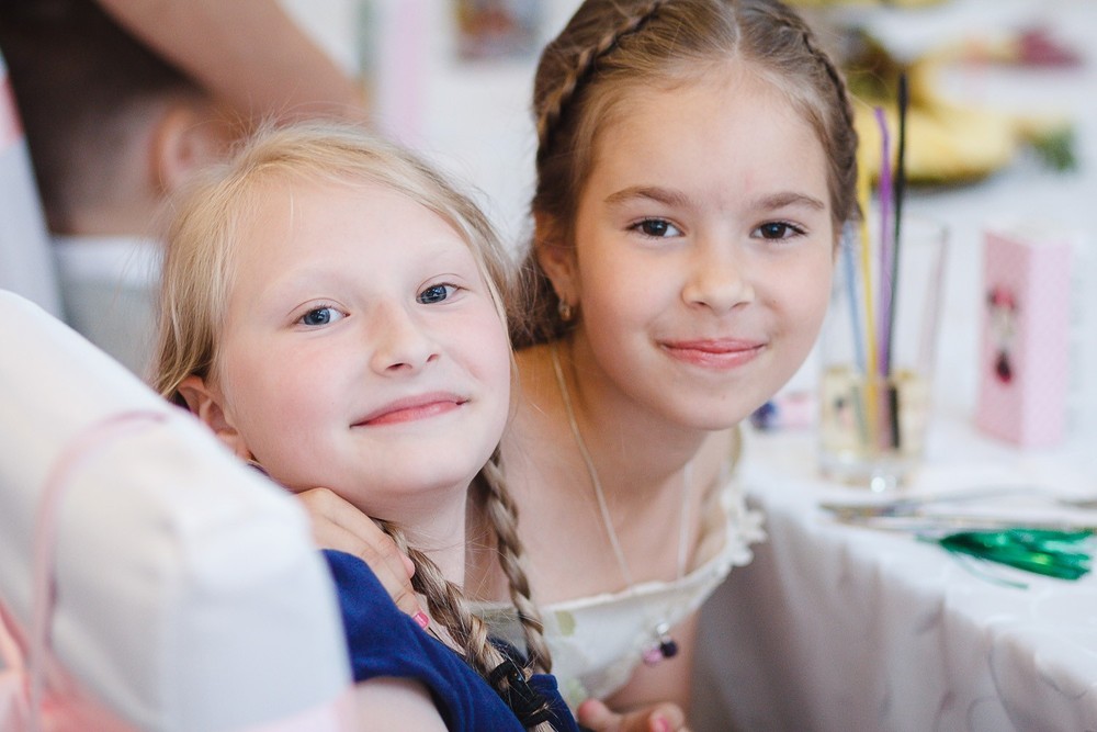  CRISTENING  - SWEET  EMILI )