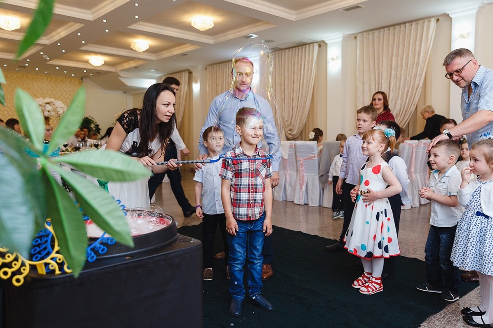  CRISTENING  - SWEET  EMILI )