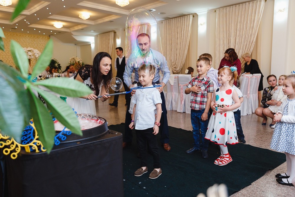  CRISTENING  - SWEET  EMILI )