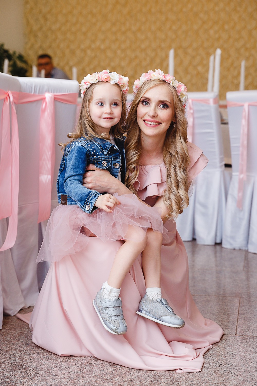  CRISTENING  - SWEET  EMILI )