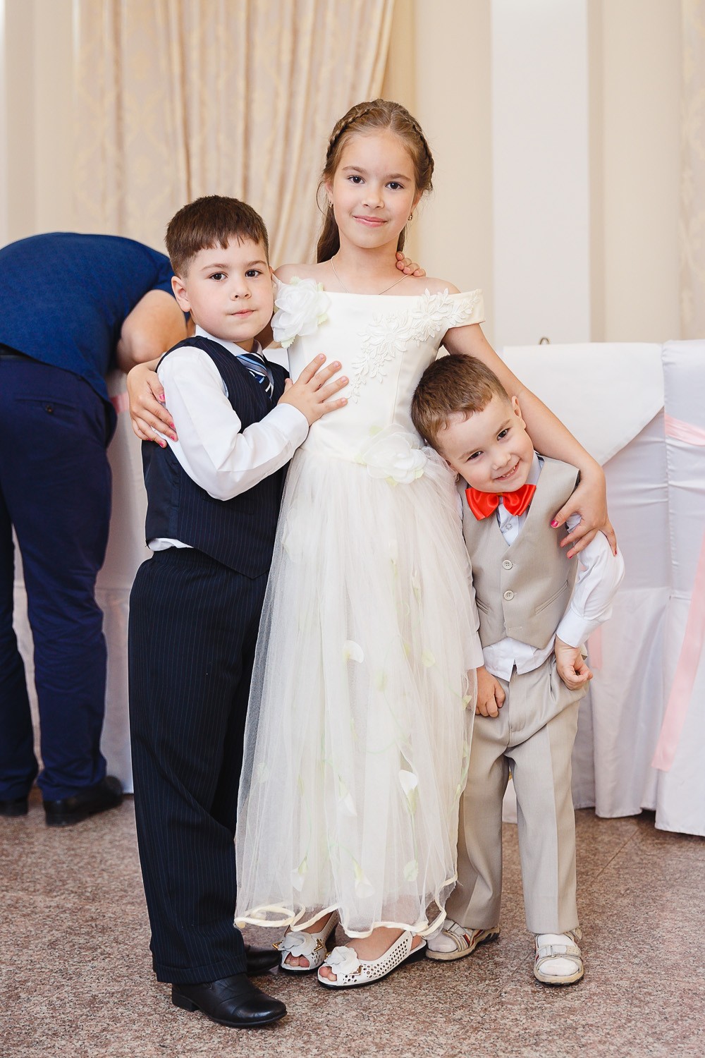  CRISTENING  - SWEET  EMILI )