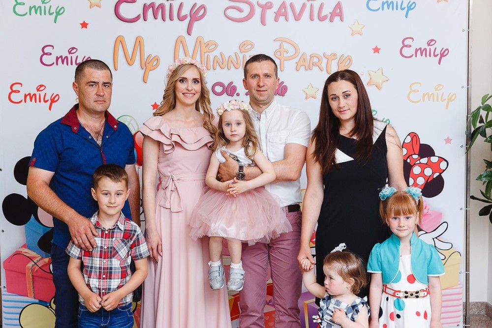  CRISTENING  - SWEET  EMILI )