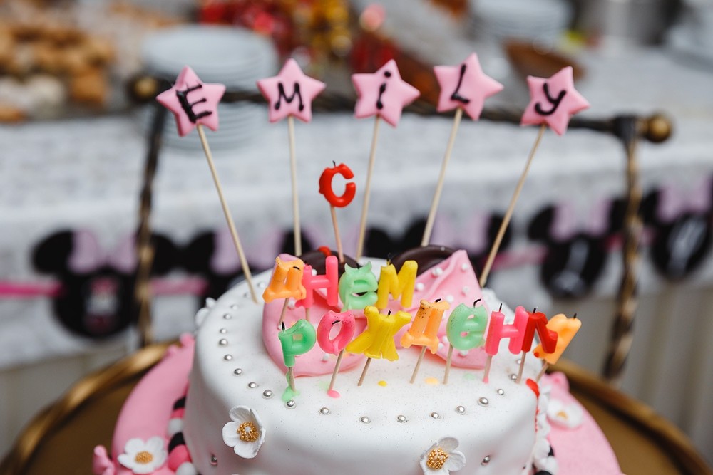  CRISTENING  - SWEET  EMILI )