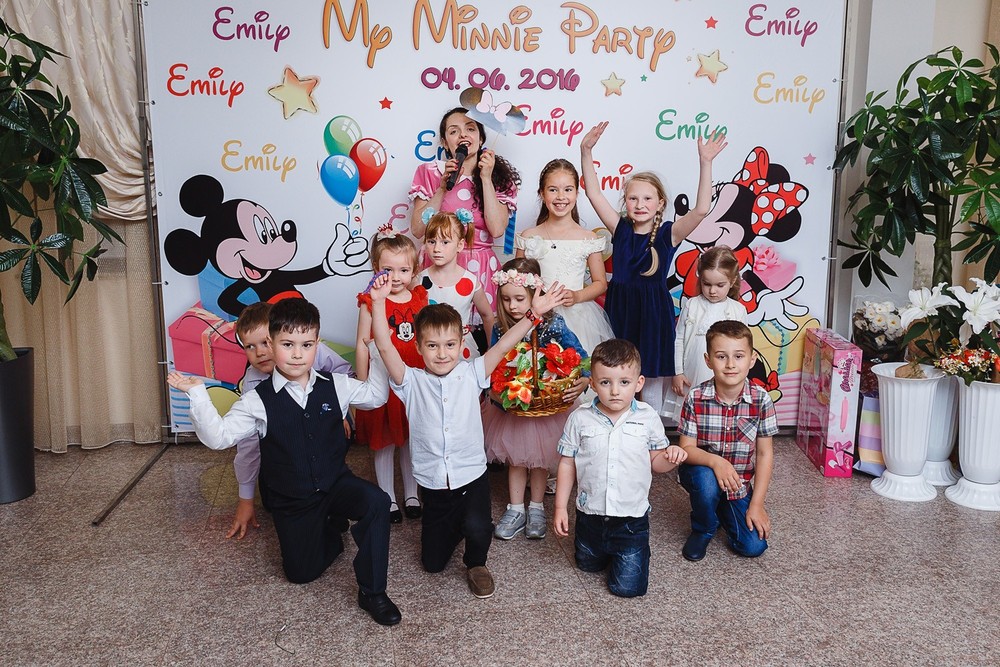  CRISTENING  - SWEET  EMILI )