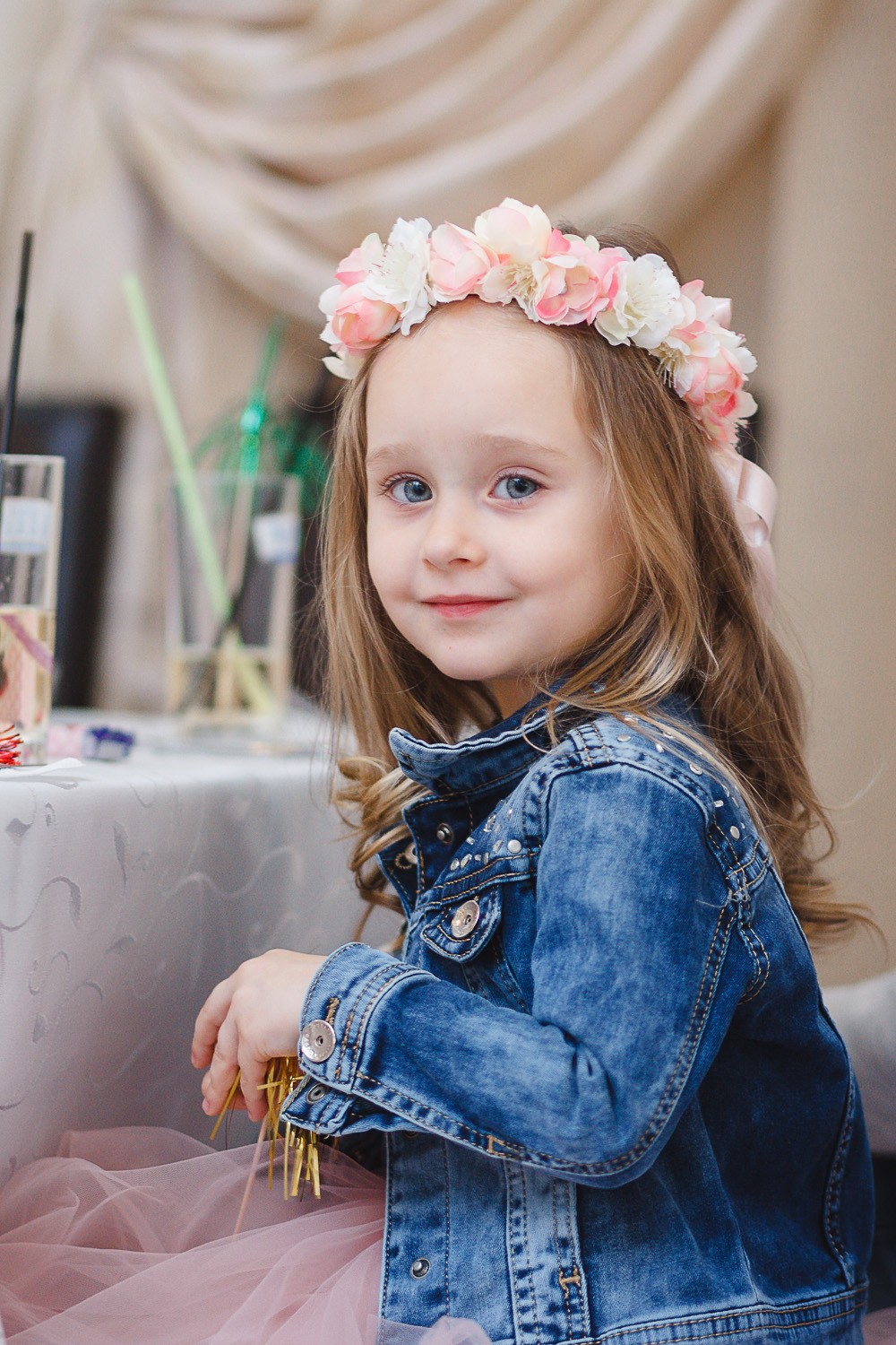  CRISTENING  - SWEET  EMILI )