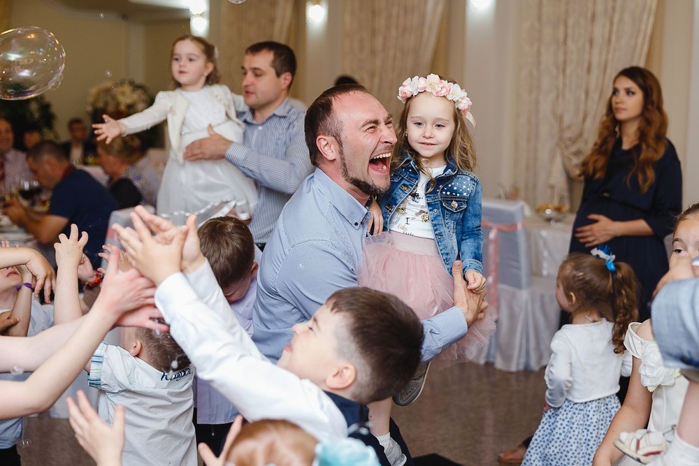  CRISTENING  - SWEET  EMILI )