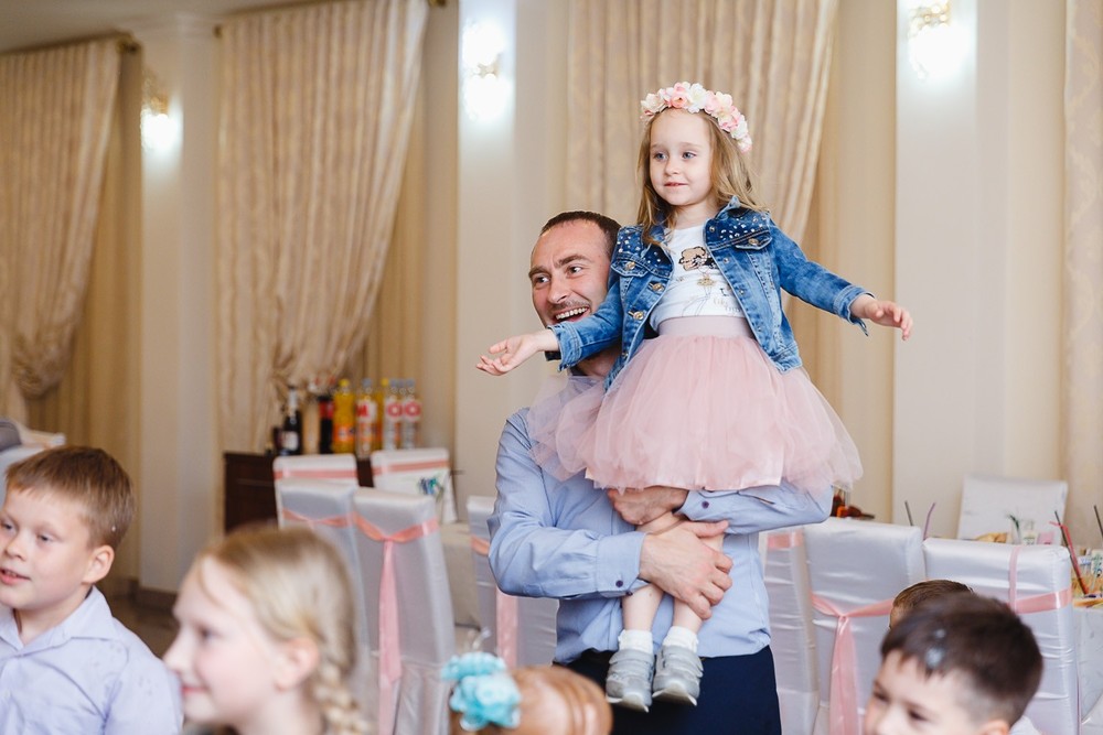  CRISTENING  - SWEET  EMILI )