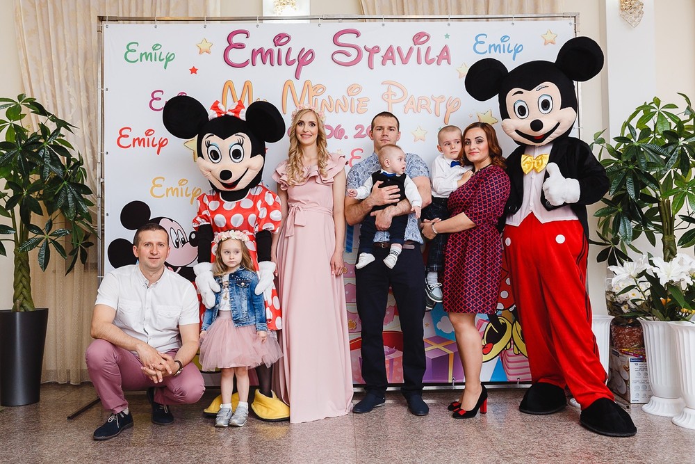  CRISTENING  - SWEET  EMILI )