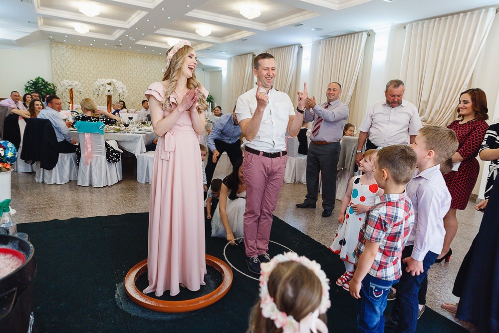  CRISTENING  - SWEET  EMILI )