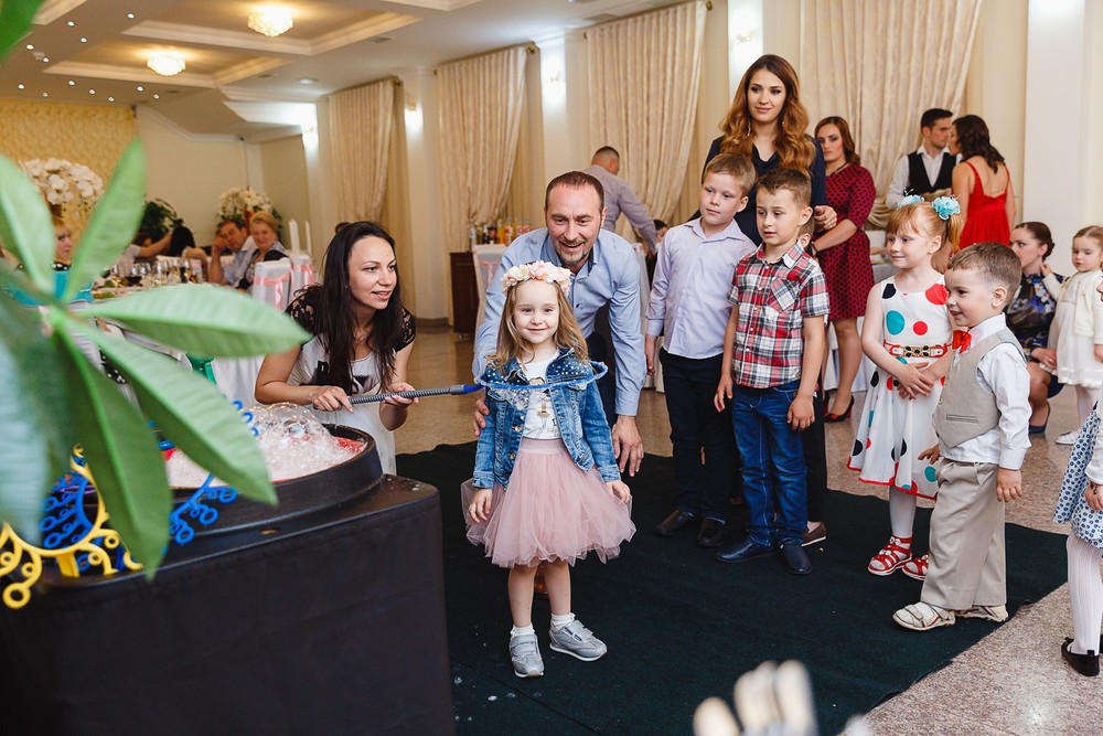  CRISTENING  - SWEET  EMILI )