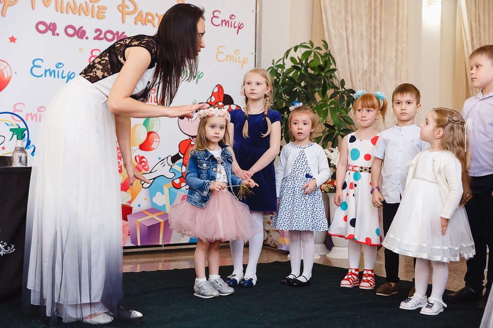  CRISTENING  - SWEET  EMILI )