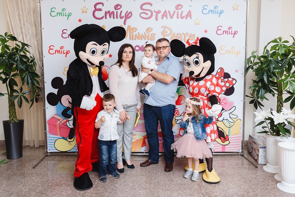  CRISTENING  - SWEET  EMILI )