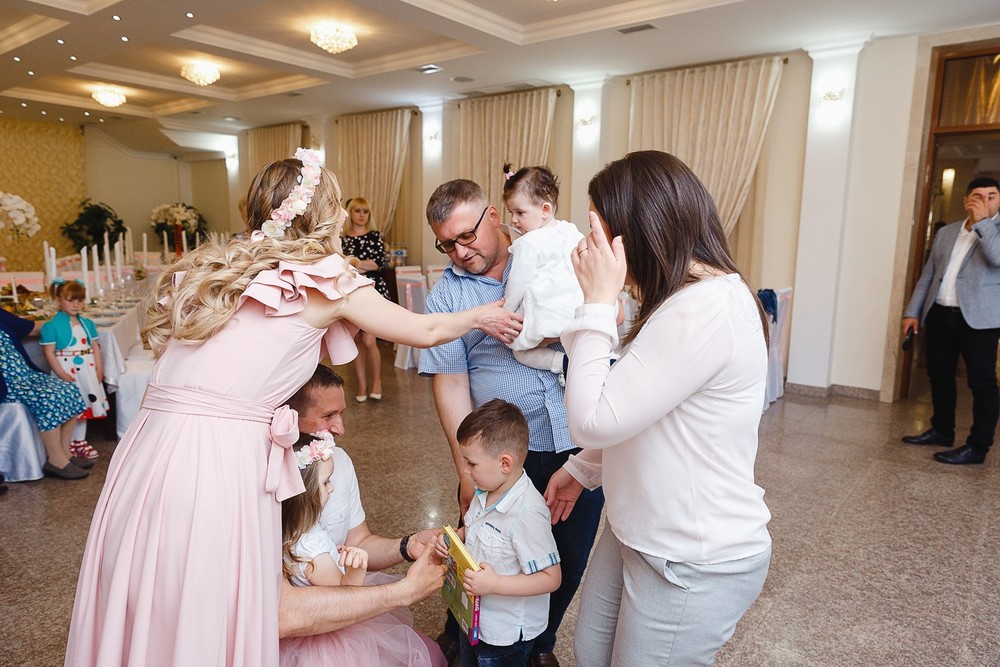  CRISTENING  - SWEET  EMILI )
