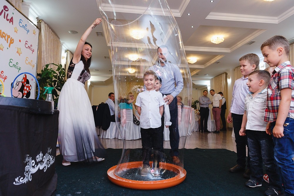 CRISTENING  - SWEET  EMILI )