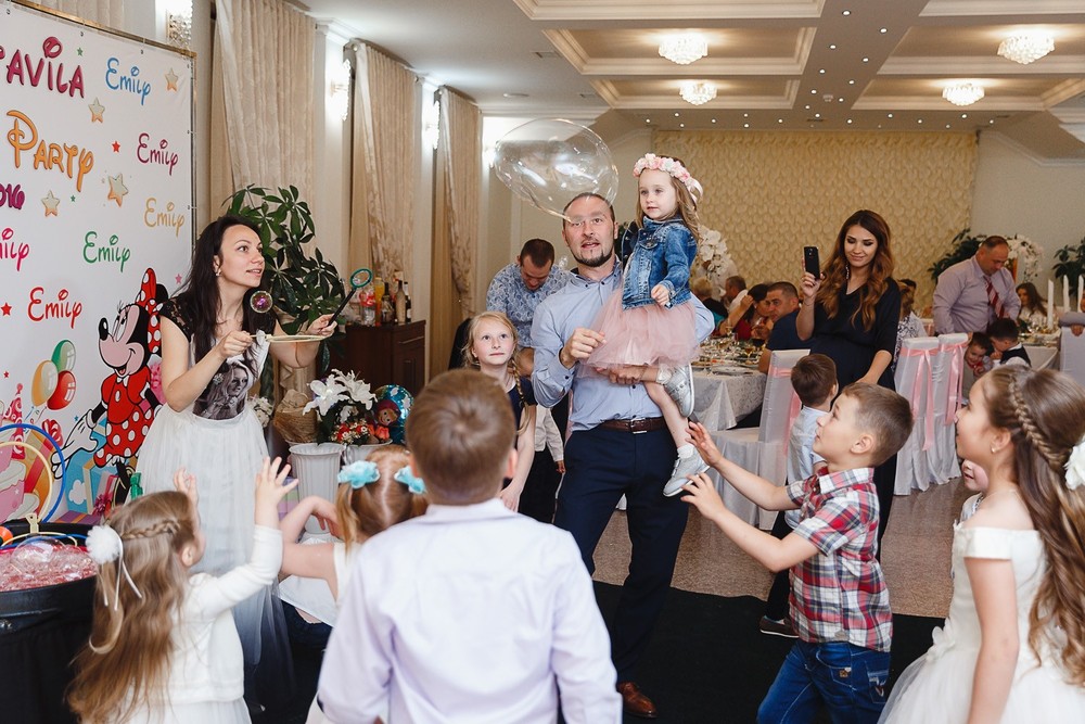  CRISTENING  - SWEET  EMILI )